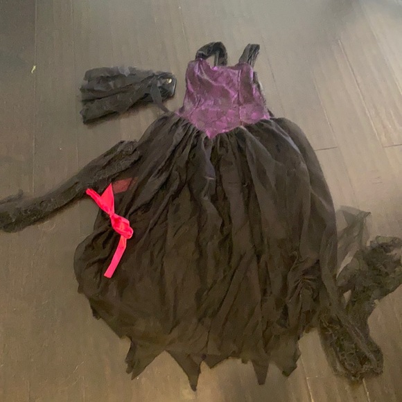 Leg Avenue witch